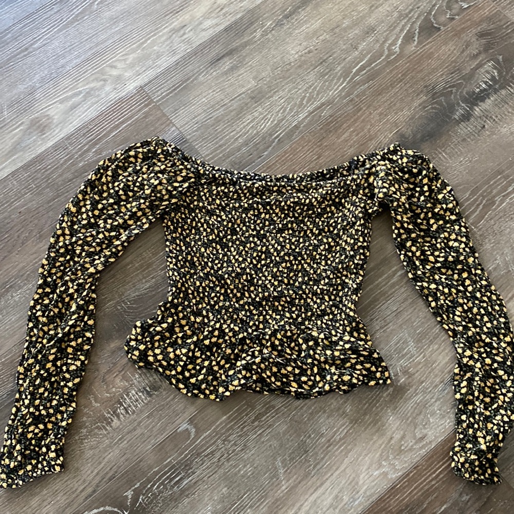 Hollister off the shoulder rouched top